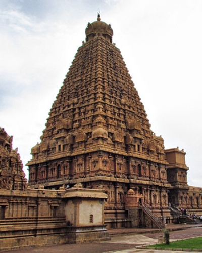 Brihadeeswarar temple