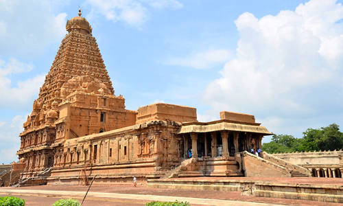 Brihadeeswarar temple