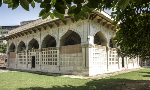 Chausath Khamba