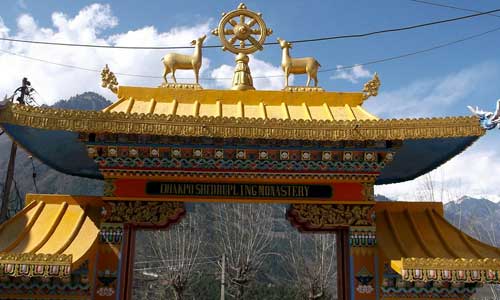 Dhakpo Shedrupling monastery / Kais monastery