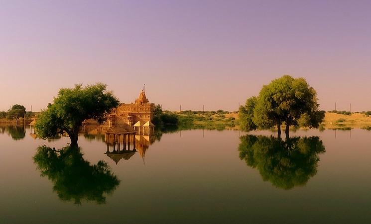 Gadisar Lake