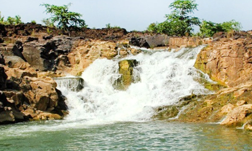 Kanakai Waterfalls 