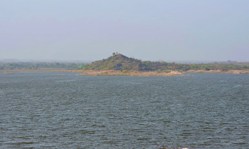 Lal Pari Lake