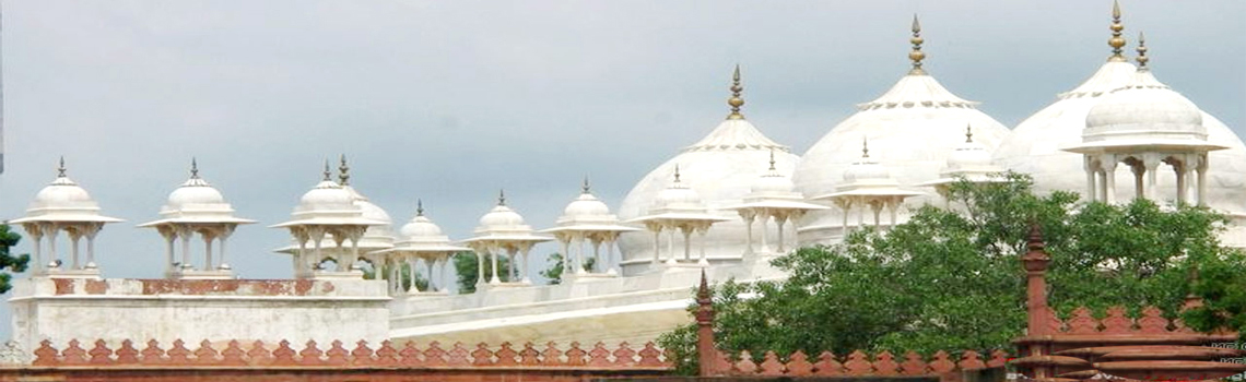 Moti Masjid