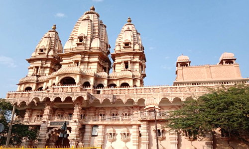 Shri Adhya Katyayani Shaktipith Mandir