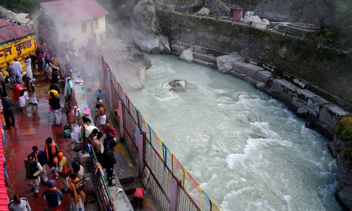 Tapta kund badrinath