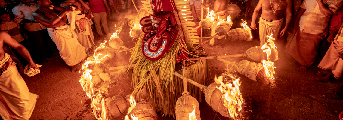 Theyyam1140400