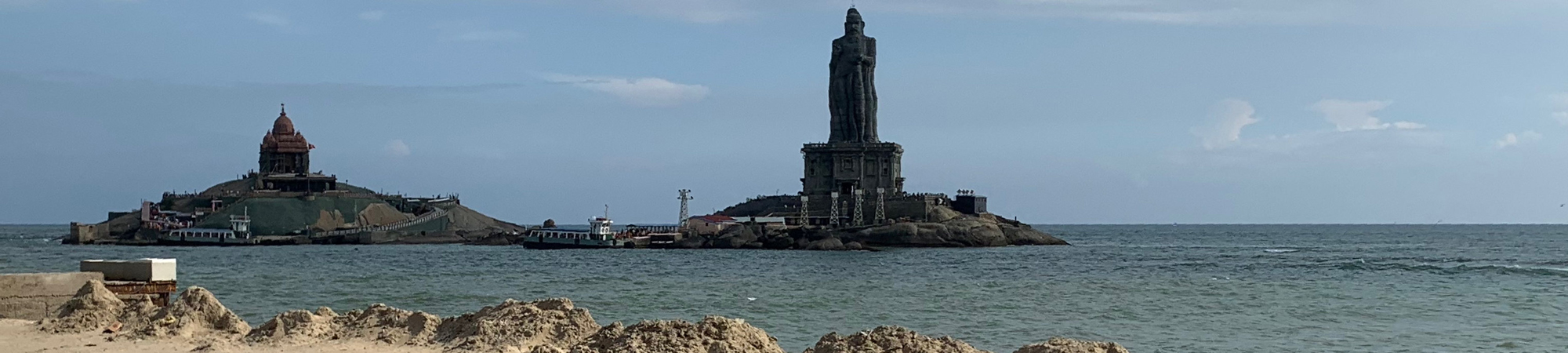 Tiruvalluvar Statue