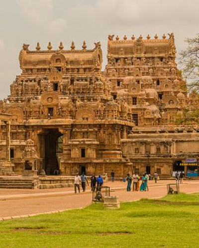 Brihadeeswarar temple