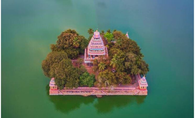 Vandiyur mariamman teppakulam