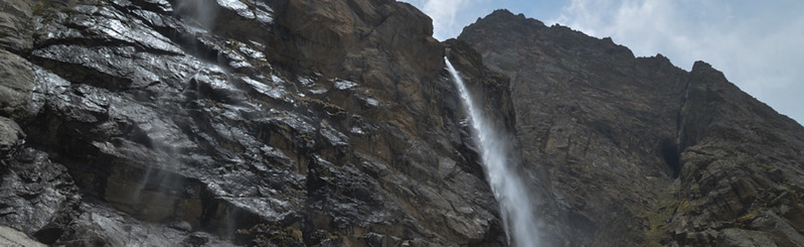 Vasudhara Falls